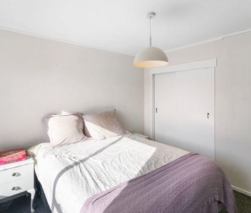 Two bedroom home in Mangere East! - Photo 3