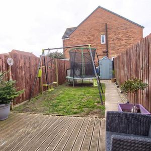 3 bedroom terraced house to rent - Photo 2