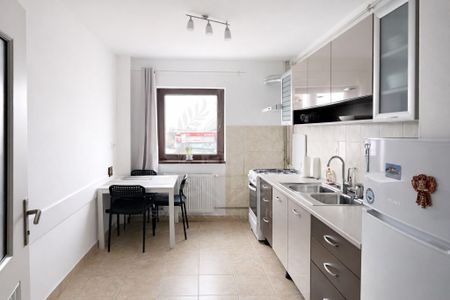 Inchiriere studio, bloc nou, zona Vest, Ploiesti - Fotografie 3