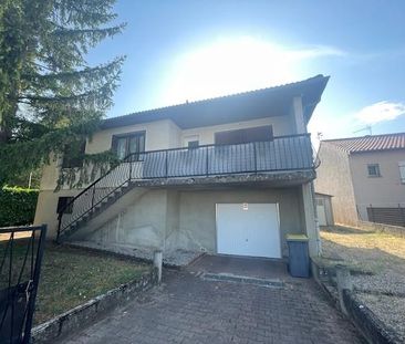Location Maison 6 pièces 111m² DECINES CHARPIEU 69150 - Photo 1