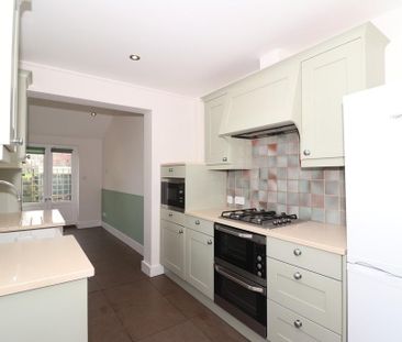 3 bedroom semi-detached house to rent - Photo 2