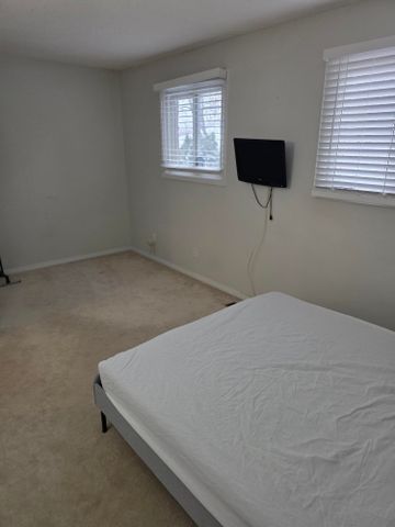 For Lease - 1296 Valerie Crescent, Oakville, Ontario - Photo 5