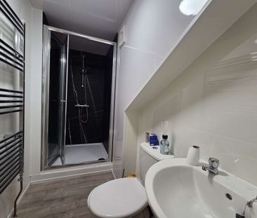 233 Crookesmoor Road, Crookesmoor, S6 3FQ - Photo 2