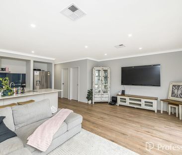 Stylish Near-New 4x2 in Prime Currambine Location - Photo 5