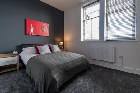 2 bedroom flat to rent - Photo 2