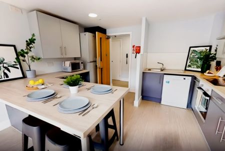 Silver En Suite - Photo 3