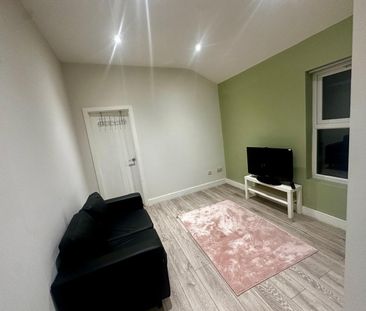 Studio Flat, Walsgrave Road, CV2 - Photo 1