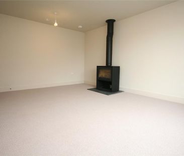 5 bedroom detached house to rent - Photo 1