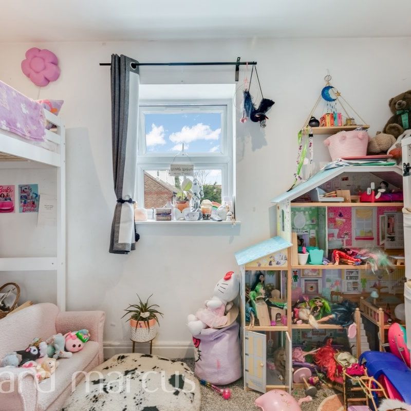 Gloucester Road - Photo 1