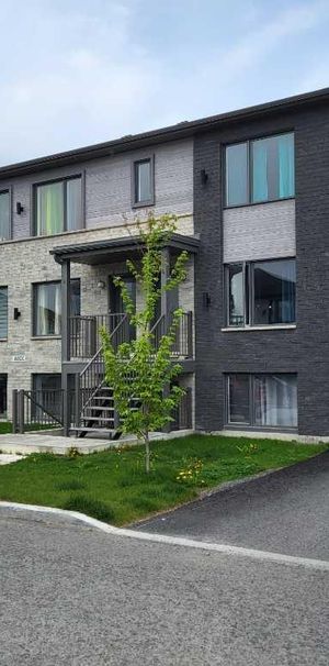 Logement 3 chambres, 2 salles de bain à St-Hyacinthe, novembre. - Photo 1