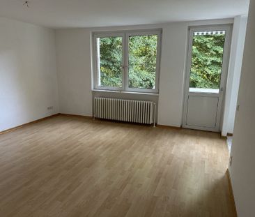 Helle 3-Zimmer-Wohnung mit Balkon am Stuckenberg! - Photo 2