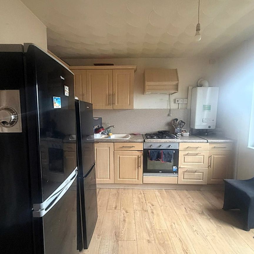 £875 PCM, Two Bedroom First Floor Flat in Chepstow Road, Maindee, Newport, NP19 8EL - Photo 1