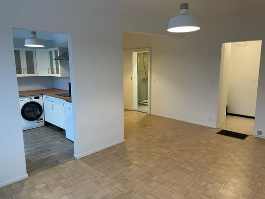 Appartement te huur - Photo 1