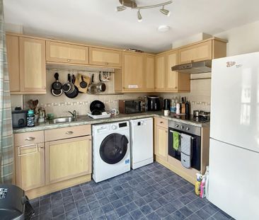 2 bedroom apartment to rent - Photo 6