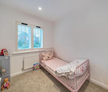 3 bedroom end of terrace house to rent - Photo 5