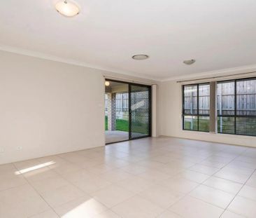 30 Les Circuit, Gillieston Heights. - Photo 1