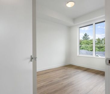 Brand New Condo in Sterling at Bell Centre A2 – First Month Free! - Photo 6