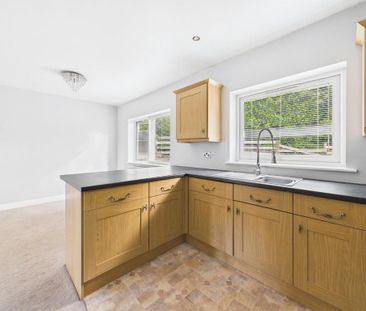 2 bedroom apartment to rent - Photo 5