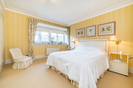 3 bedroom flat to rent - Photo 4