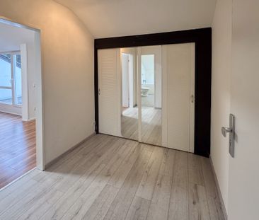Großzügiges 1-Zimmer-Apartment im charmanten Dachgeschoss - Photo 1