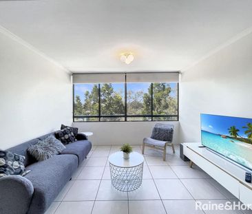 Stunning Furnished Apartment with River & City Views - Photo 6