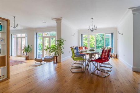 5 bedroom detached house to rent - Photo 5