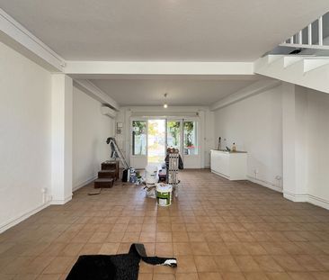 A LOUER - Saint-Denis centre-ville - Maison de ville mitoyenne T3 a... - Photo 6