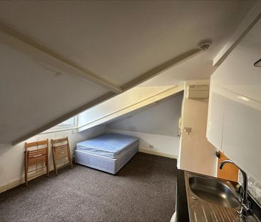 Studio to rent - Photo 5