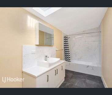 Charming Villa in Central Woodville Location - Photo 6