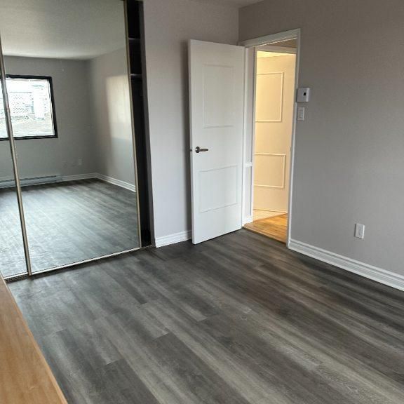 beau condo 4 ½ à louer - Ahuntsic - proche de transport commun, cégep, marché centrale, centre médical et parcs - Photo 1