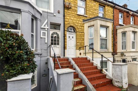 2 bedroom flat to rent - Photo 4