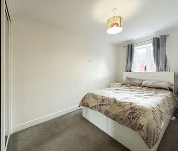 3 bedroom semi-detached house to rent - Photo 6