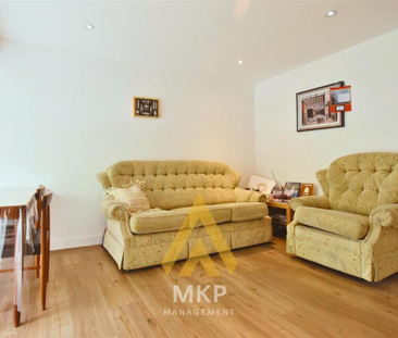 4 bedroom semi-detached house to rent - Photo 6