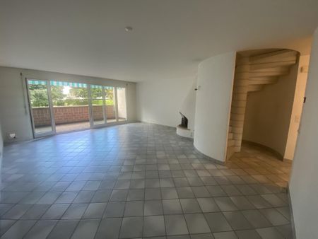 6-room triplex on the 1st floor - Photo 2