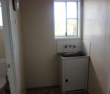 5/96 Herries, East Toowoomba QLD 4350 - Apartment For Rent | Domain - Photo 5