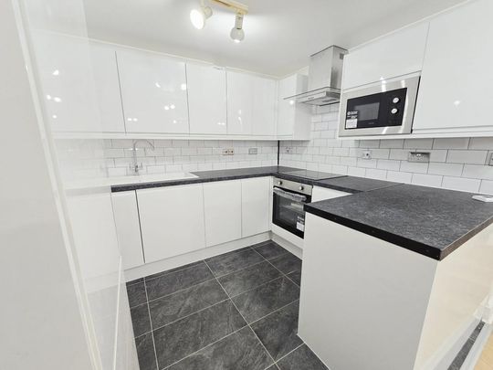 1 bedroom flat to rent - Photo 1