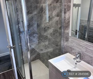 2 bedroom semi-detached house to rent - Photo 6