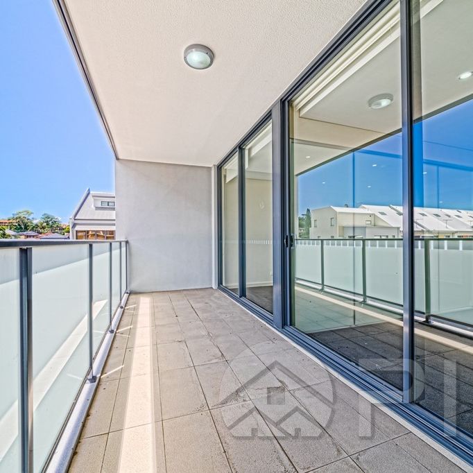 2.03/19-21 Wilson St Botany - Photo 1