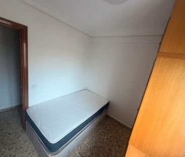 Calle de Santa Ana Alta, Madrid, Community of Madrid 28034 - Photo 3