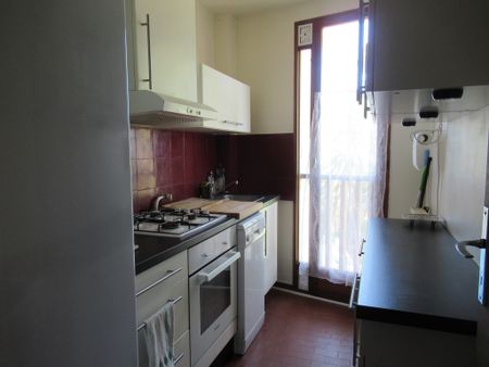 Location Appartement 3 pièces 56m² SAUSSET LES PINS 13960 - Photo 4