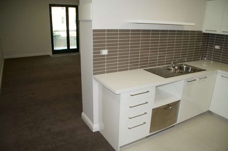 6/61 Brougham Street, Geelong - Photo 3