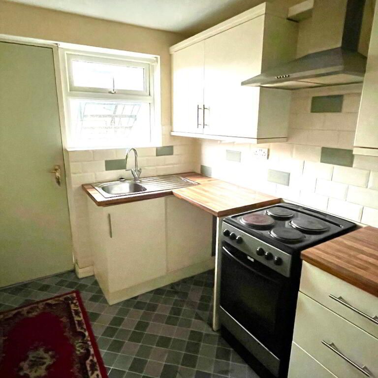 43 The Roddens, Larne, BT40 1QL - Photo 1