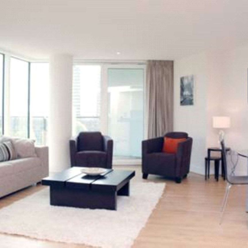 A well-appointed 2 bedroom, 2bathroom apartment located on the fourth this popular, well run, development located in the heart of Borough. - Photo 1