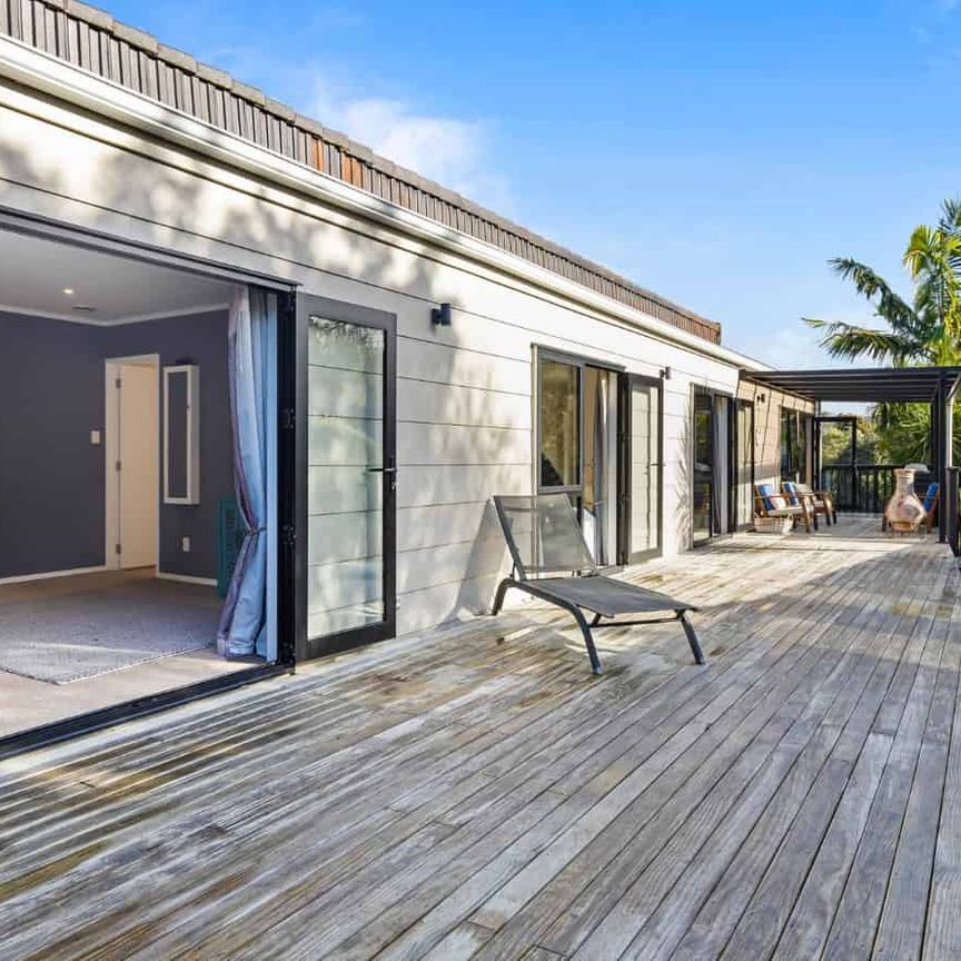 Fabulous Family Home - Photo 1