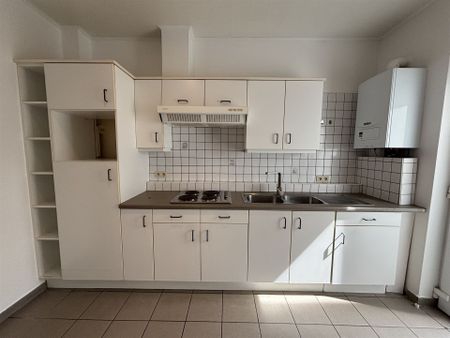 Gelijkvloers appartement met 2 slaapkamers en 2 terrassen - Photo 5