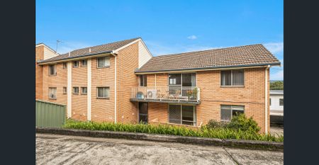 Neat and Tidy Ground Floor Unit - Photo 5