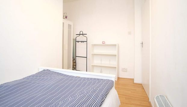 1 bedroom flat for rent - Photo 1