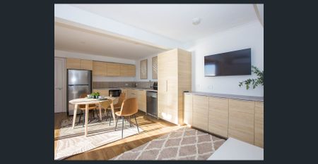 Fully furnished short term rental with spectacular sea views - Photo 5