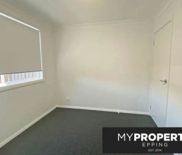 “SUPERB NEAR NEW GRANNY FLAT WITH LARGE SECURE YARD & OFF-STREET PA... - Photo 2