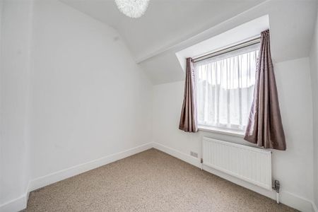 3 bedroom terraced house to rent - Photo 2